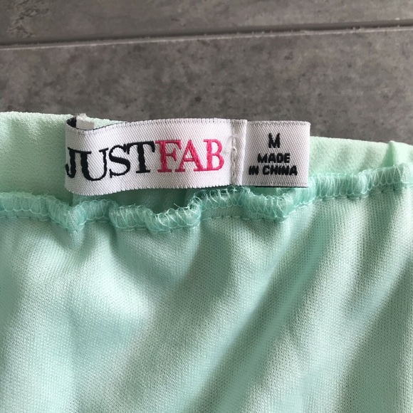 Cute skirt - Picture 2 of 2